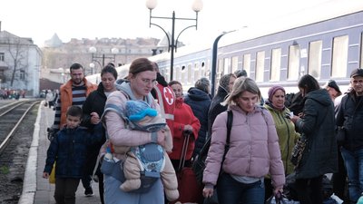 До Чернівців з Донеччини евакуювали понад півтори тисячі людей