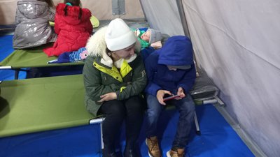 Приблизно 4 години без електрики: на Полтавщині люди приходили до Пунктів незламності Приблизно 4 години без електрики: на Полтавщині люди приходили до Пунктів незламності