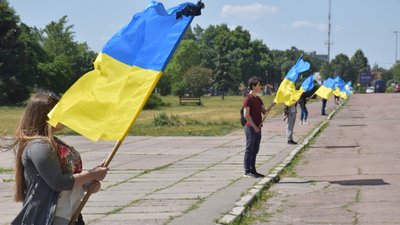 У Шостці на Сумщині поховали майора Євгена Столярова У Шостці на Сумщині поховали майора Євгена Столярова