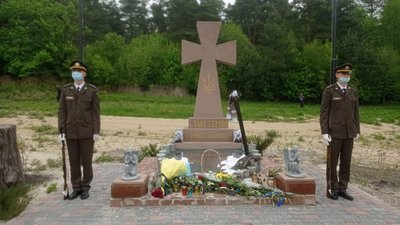 На Тернопільщині вшанували загиблих військових у російсько-українській війні На Тернопільщині вшанували загиблих військових у російсько-українській війні
