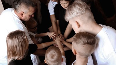 "У кожного свій характер": як живе сумська родина, у якій 10 дітей "У кожного свій характер": як живе сумська родина, у якій 10 дітей