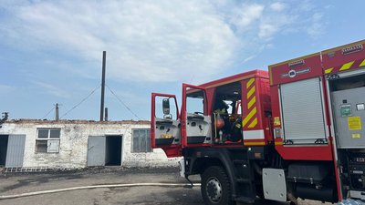Горів корівник та господарське приміщення: у селі поблизу Луцька ліквідовують наслідки пожежі Горів корівник та господарське приміщення: у селі поблизу Луцька ліквідовують наслідки пожежі