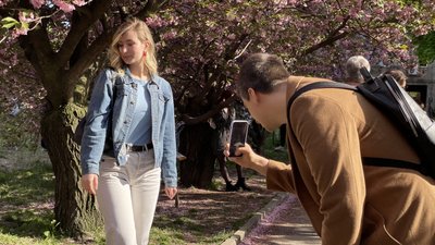 У Дніпрі розквітла алея сакур – фоторепортаж