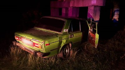 “В’їхав у бетонную опору”. На Сумщині внаслідок аварії загинув пасажир, водій - у лікарні “В’їхав у бетонную опору”. На Сумщині внаслідок аварії загинув пасажир, водій - у лікарні