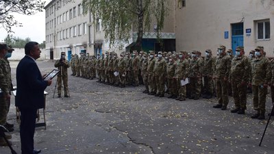 "Неможливого не буває": у місті на Рівненщині встановили пам’ятний знак розвідникам "Неможливого не буває": у місті на Рівненщині встановили пам’ятний знак розвідникам