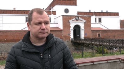 На Рівненщині забудовують національну пам'ятку. У ДАБІ кажуть – руки зв'язані На Рівненщині забудовують національну пам'ятку. У ДАБІ кажуть – руки зв'язані
