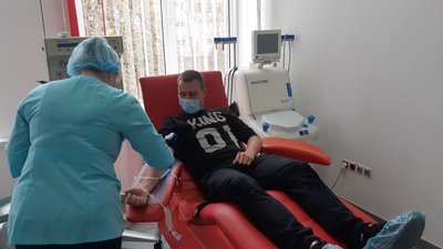 "Героєм може бути кожен". У Вінниці проводять акцію серед донорів крові "Героєм може бути кожен". У Вінниці проводять акцію серед донорів крові