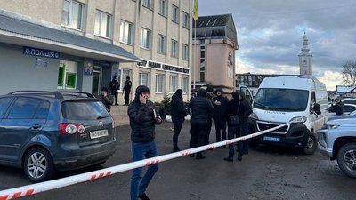 Сергій Батрин підірвав гранати на сесії сільради