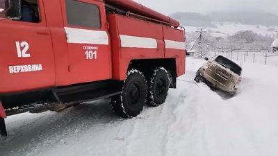 На Прикарпатті швидка не змогла доїхати до хворого На Прикарпатті швидка не змогла доїхати до хворого
