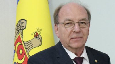Молдова висилає російського дипломата після того, як уламки російської ракети впали на територію країни
