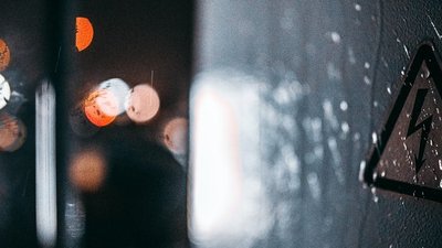 Через пошкодження на лінії номер кол-центру "Прикарпаттяобленерго" не працює. Куди звертатися