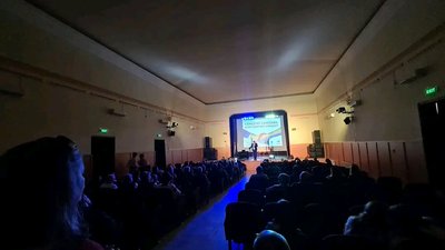 "За благодійні концерти ми привезли 5-6 тонн гуманітарної допомоги", – народні артисти України Назарій і Дмитро Яремчуки "За благодійні концерти ми привезли 5-6 тонн гуманітарної допомоги", – народні артисти України Назарій і Дмитро Яремчуки