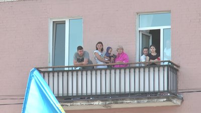У Полтаві підняли найвищий прапор в області: як це було У Полтаві підняли найвищий прапор в області: як це було