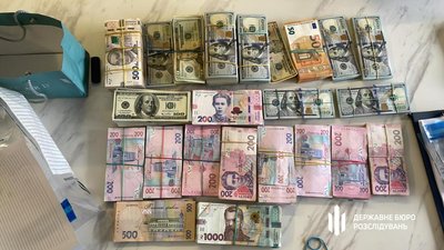 Гроші вилучені при обшуках Гроші вилучені при обшуках