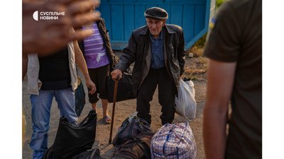 "Обстрілюють безперервно". Фоторепортаж "Обстрілюють безперервно". Фоторепортаж