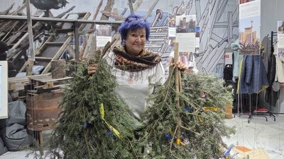 Акція з плетіння віночків "Різдво для Героїв", Музей Майдану