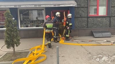 Пожежа в ресторані: зранку у Рівному горів Amsterdam Пожежа в ресторані: зранку у Рівному горів Amsterdam