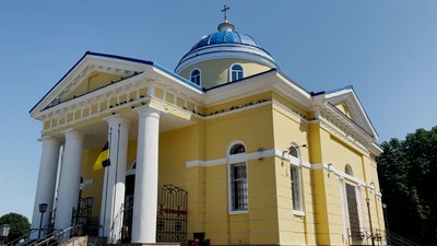 "Хлопці, прикрийте, я зараз їх всіх завалю": у Прилуках попрощалися із загиблим кулеметником Вадимом Макухою "Хлопці, прикрийте, я зараз їх всіх завалю": у Прилуках попрощалися із загиблим кулеметником Вадимом Макухою