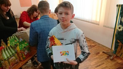Луцькі школярі зібрали україномовні книги для учнів Торецька