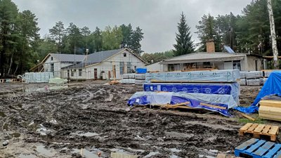 На Волині за кошти благодійників зі Швеції реконструюють будівлі оздоровчого табору під житло для переселенців На Волині за кошти благодійників зі Швеції реконструюють будівлі оздоровчого табору під житло для переселенців