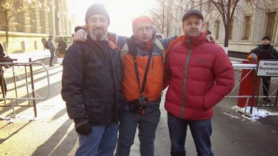 "Лежав і думав: цікаво, нас тут уб`ють, а потім вивезуть трупи?".Історія дніпрянина, побитого "беркутівцями" на Майдані "Лежав і думав: цікаво, нас тут уб`ють, а потім вивезуть трупи?".Історія дніпрянина, побитого "беркутівцями" на Майдані