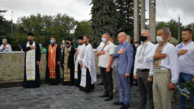 У Тернополі вшанували пам'ять загиблих у російсько-українській війні У Тернополі вшанували пам'ять загиблих у російсько-українській війні
