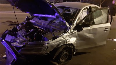 У ДТП в Маріуполі загинули двоє людей - ДСНС У ДТП в Маріуполі загинули двоє людей - ДСНС