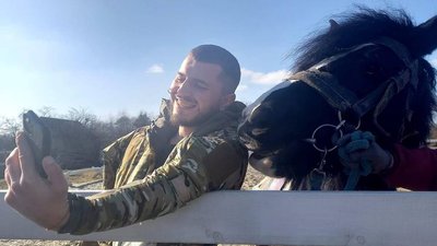 Перший добровольчий шпиталь на Івано-Франківщині: як клініка пластичної хірургії стала госпіталем Перший добровольчий шпиталь на Івано-Франківщині: як клініка пластичної хірургії стала госпіталем