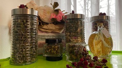 Житомирянка Наталія Морозюк створює авторські парфуми Житомирянка Наталія Морозюк створює авторські парфуми