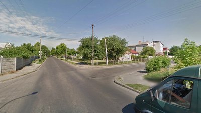 Парковка в Луцьку, вулиця Державності/Чернишевського