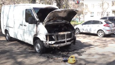 Три пожежі із чотирма машинами у Харкові поліція розслідує як підпал