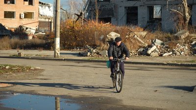 Прифронтовий Оріхів на Запоріжжі. Як виглядає місто та як там виживають люди