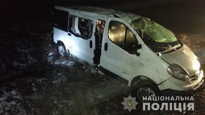 В ДТП на Харківщині загинула пасажирка мікроавтобусу, троє травмовані