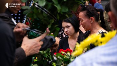 В Одесі пройшла церемонія прощання з 25-річниим загиблим військовим. ФОТО В Одесі пройшла церемонія прощання з 25-річниим загиблим військовим. ФОТО