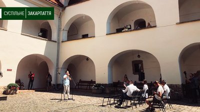 Безкоштовна підтримка виробників: у Мукачеві запустили проєкт «Купуй закарпатське» Безкоштовна підтримка виробників: у Мукачеві запустили проєкт «Купуй закарпатське»