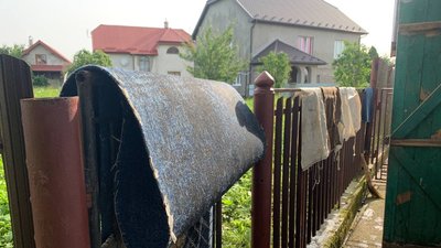 У селі Студінка на Івано-Франківщині підтопило майже 90 домогосподарств У селі Студінка на Івано-Франківщині підтопило майже 90 домогосподарств