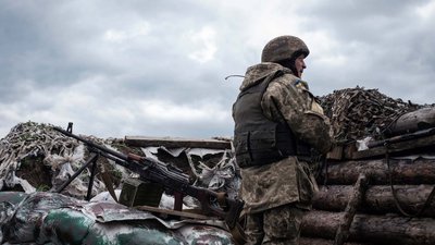 Чернігівщину втретє за день обстріляти російські війська
