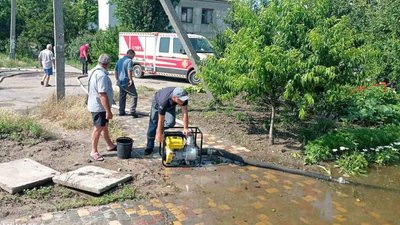 На Херсонщині через зливи затопило будинки та присадибні ділянки