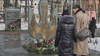 У Вінниці вшанували пам’ять Кіборгів У Вінниці вшанували пам’ять Кіборгів