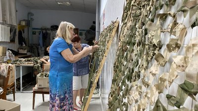 Харківська родина займається волонтерством у Полтаві Харківська родина займається волонтерством у Полтаві