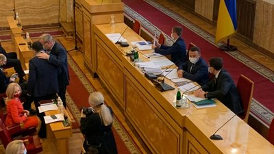 В Ужгороді розпочалось третє засідання першої сесії Закарпатської облради В Ужгороді розпочалось третє засідання першої сесії Закарпатської облради