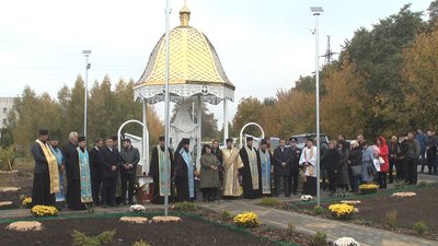 Поблизу Хмельницького освятили каплицю Божої Матері Покрови