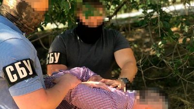 На Херсонщині співробітники СБУ затримали бойовика, який допомагав Росії окупувати Крим