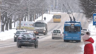Кондукторка у Рівному виставила дитину з тролейбуса. Її відсторонили і розбираються