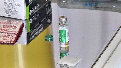 На 100 більше: скільки медиків на Волині щепили від COVID-19