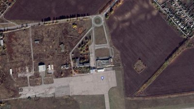 У Сумах російські військові влучили в авто — загинула жінка У Сумах російські військові влучили в авто — загинула жінка