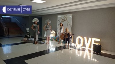"Засинайлики" — на одязі. Річницю творчого проєкту відзначили у Сумах "Засинайлики" — на одязі. Річницю творчого проєкту відзначили у Сумах