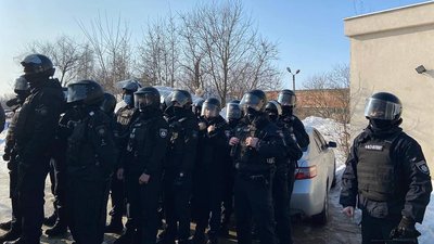 У Львові відбулась сутичка між поліцією та представниками "Нацкорпусу" У Львові відбулась сутичка між поліцією та представниками "Нацкорпусу"