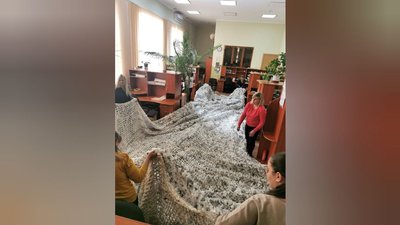 Прикарпатські енергетики передали ЗСУ маскувальну сітку площею 350 м Прикарпатські енергетики передали ЗСУ маскувальну сітку площею 350 м