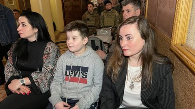 В рамках акції "Герої без зброї" херсонці придбали чотири тепловізори для рятувальників